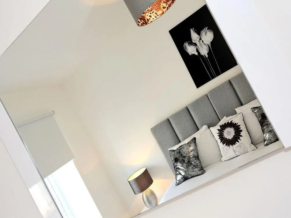 Virtue Apartments - The Galleria Aberdeen