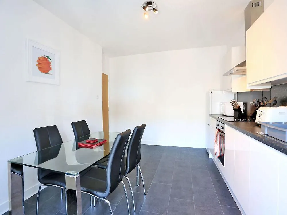 Hotel Virtue Apartments - The Galleria Aberdeen